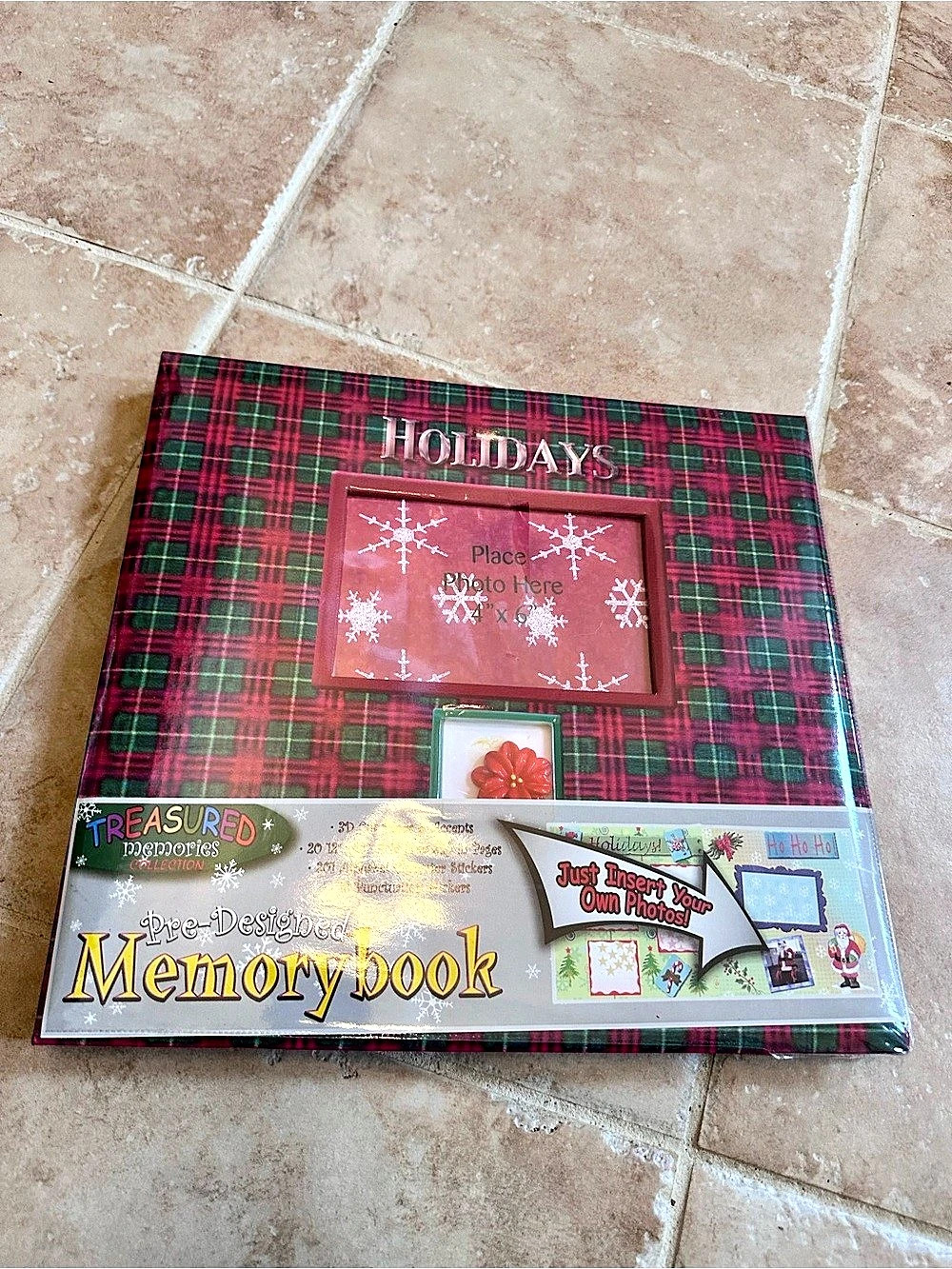 NIP Treasured Memories Pre-Designed Christmas Holiday Photo Album Scrapbook